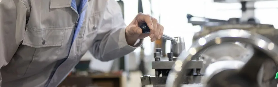 【奈良】金属加工業者の選び方｜信頼できるパートナーを見つける方法